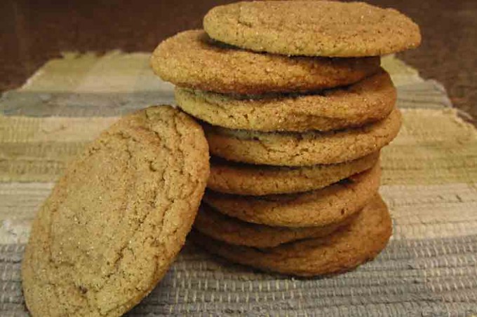 stack of cinnamon molasses cookies